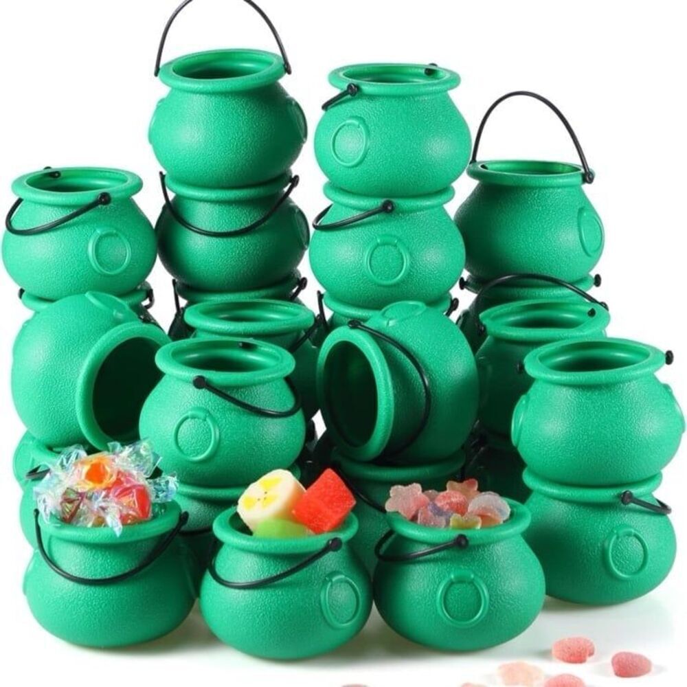 New 80‎ Pcs St Patrick Day Plastic Cauldron with Handle Witches Cauldron 80 pack